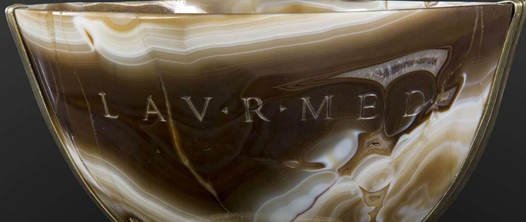 Due coppe in quarzo ametistino e in sardonica orientale con montatura in argento dorato, Museo degli Argenti, Firenze