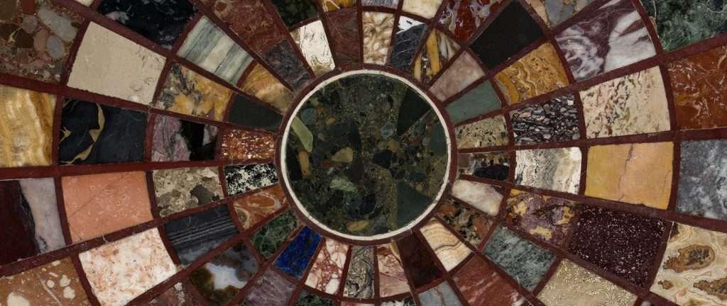 Piano di tavolo con campionario di pietre dure e tenere, XIX sec. (?), Palazzo Pitti, Guardaroba, Firenze