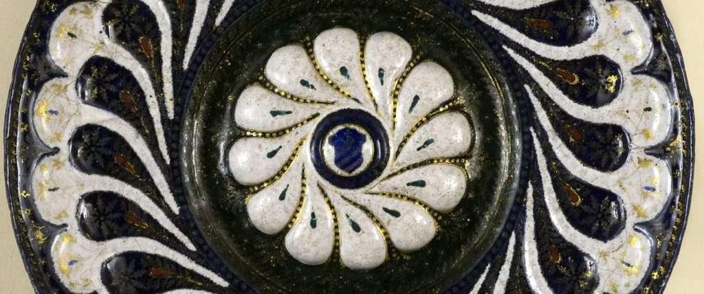 Piatto smaltato, XV-XVI sec., Musei Civici, Pesaro