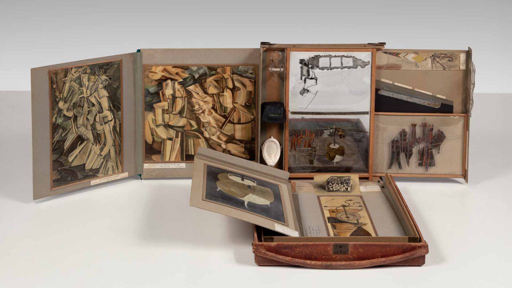 “Marcel Duchamp e la seduzione della copia” in mostra alla Peggy Guggenheim Collection a Venezia fino al 18 marzo 2024, con una sezione dedicata alla “Boîte-en-valise”